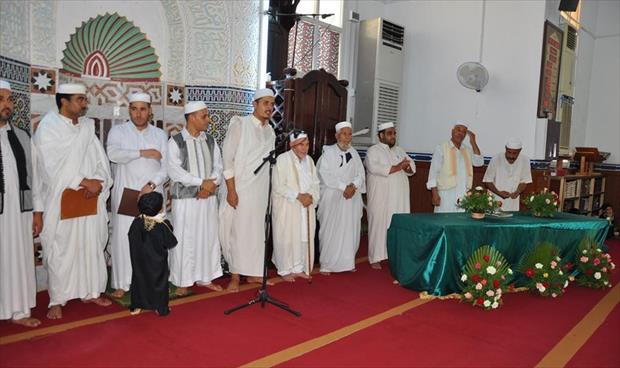 بالصور...تكريم أكثر من 100 طالب وطالبة ختموا القرآن في ليبيا