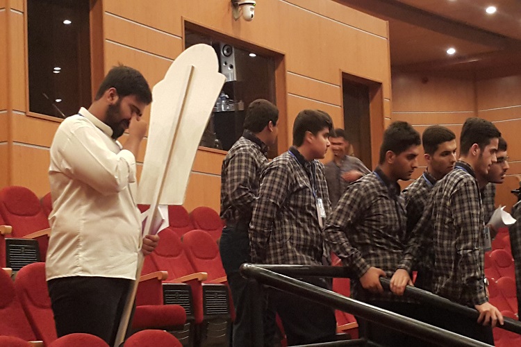آغاز مسابقات قرآن دانش‌آموزی در زنجان