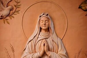 بالصور...إفتتاح محطة مترو أنفاق القديسة "مريم العذراء" في طهران