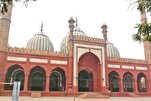 মোগল শাহজাদি জিনাতুন নিসার জনসেবা