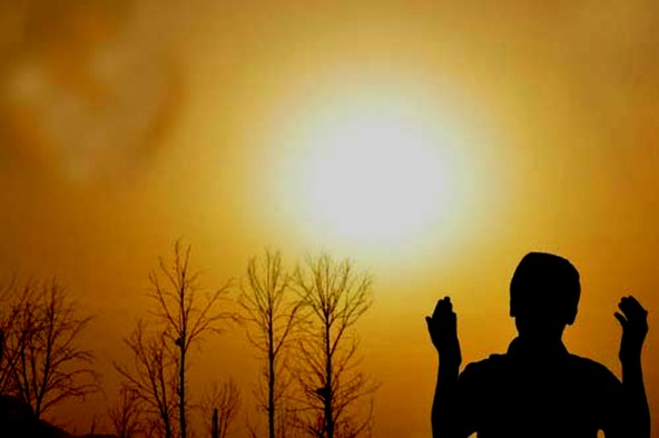 دعا؛ خضوع در پیشگاه الهی است