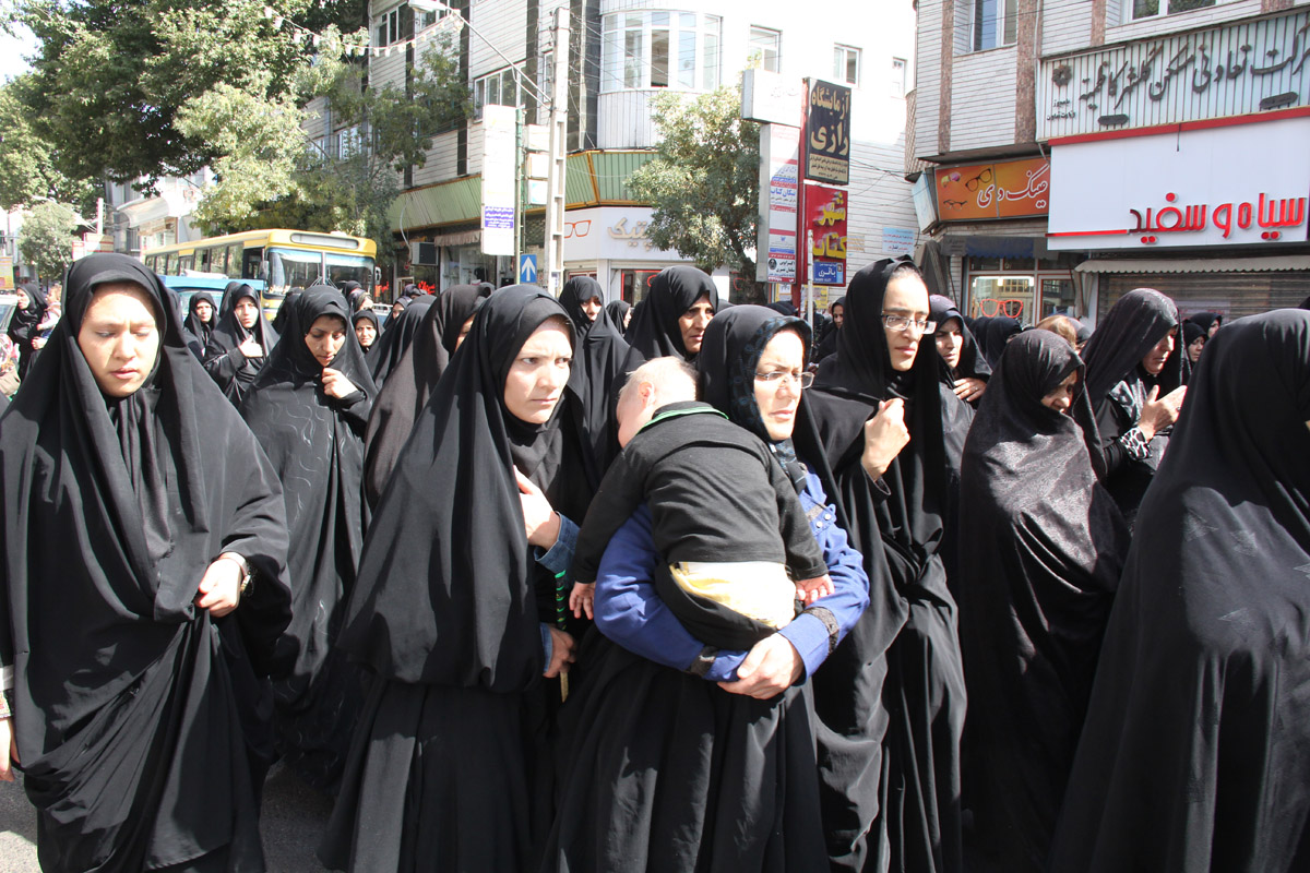 حرکت نمادین اسرای کربلا در روز 12 محرم