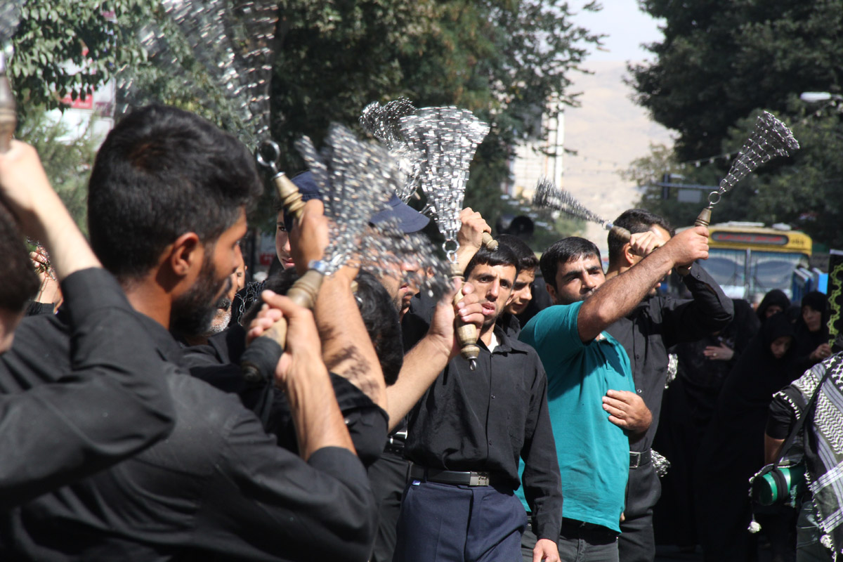حرکت نمادین اسرای کربلا در روز 12 محرم
