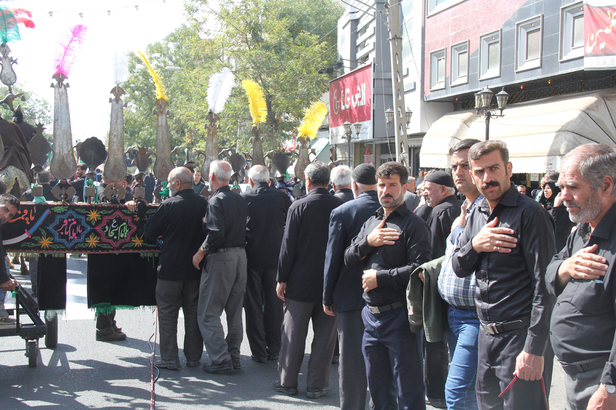 حرکت نمادین اسرای کربلا در روز 12 محرم