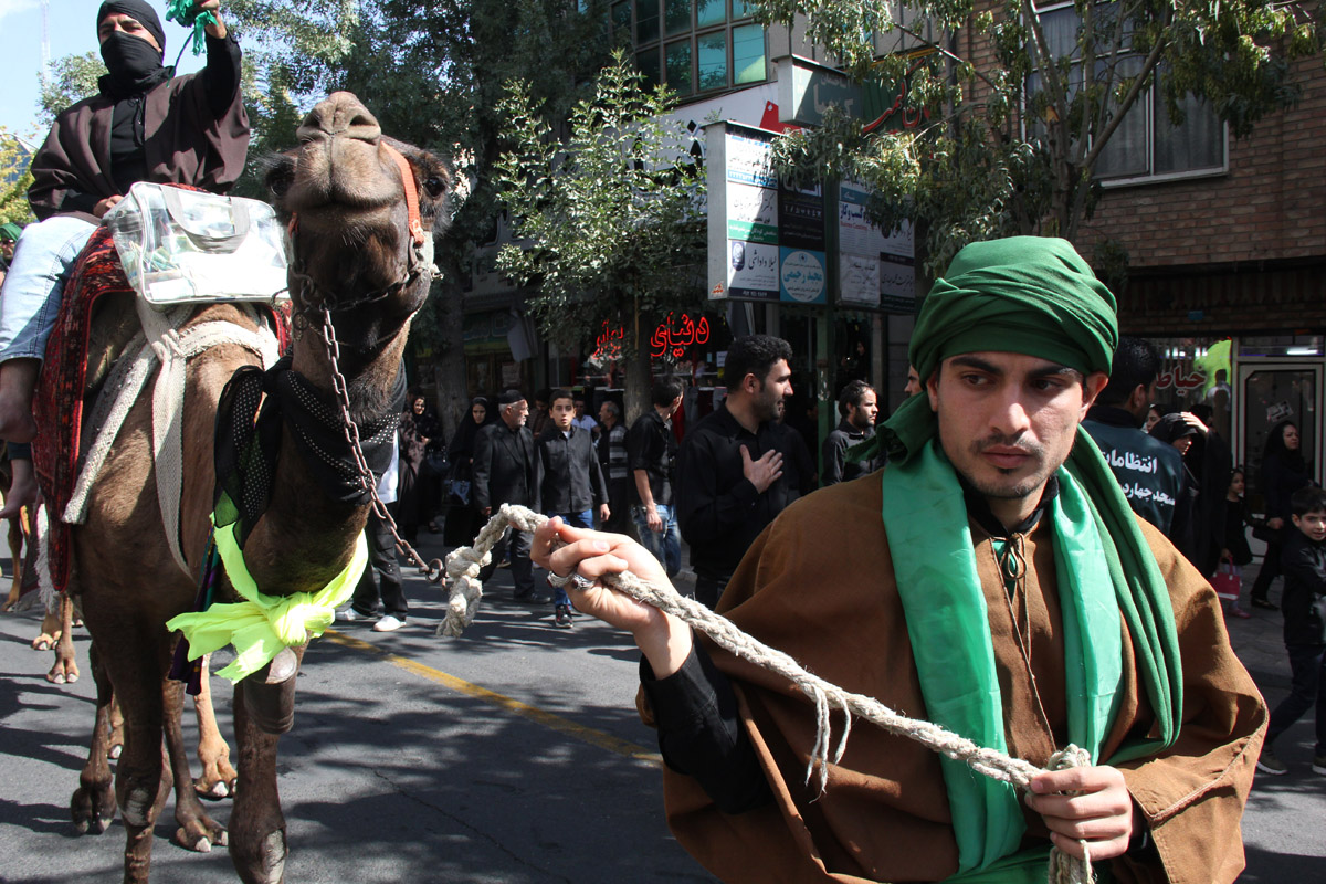 حرکت نمادین اسرای کربلا در روز 12 محرم