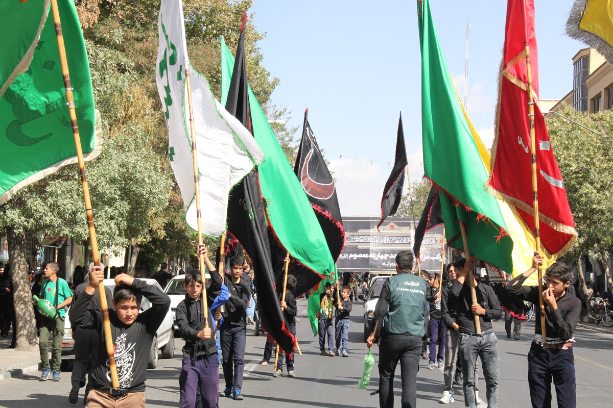 حرکت نمادین اسرای کربلا در روز 12 محرم