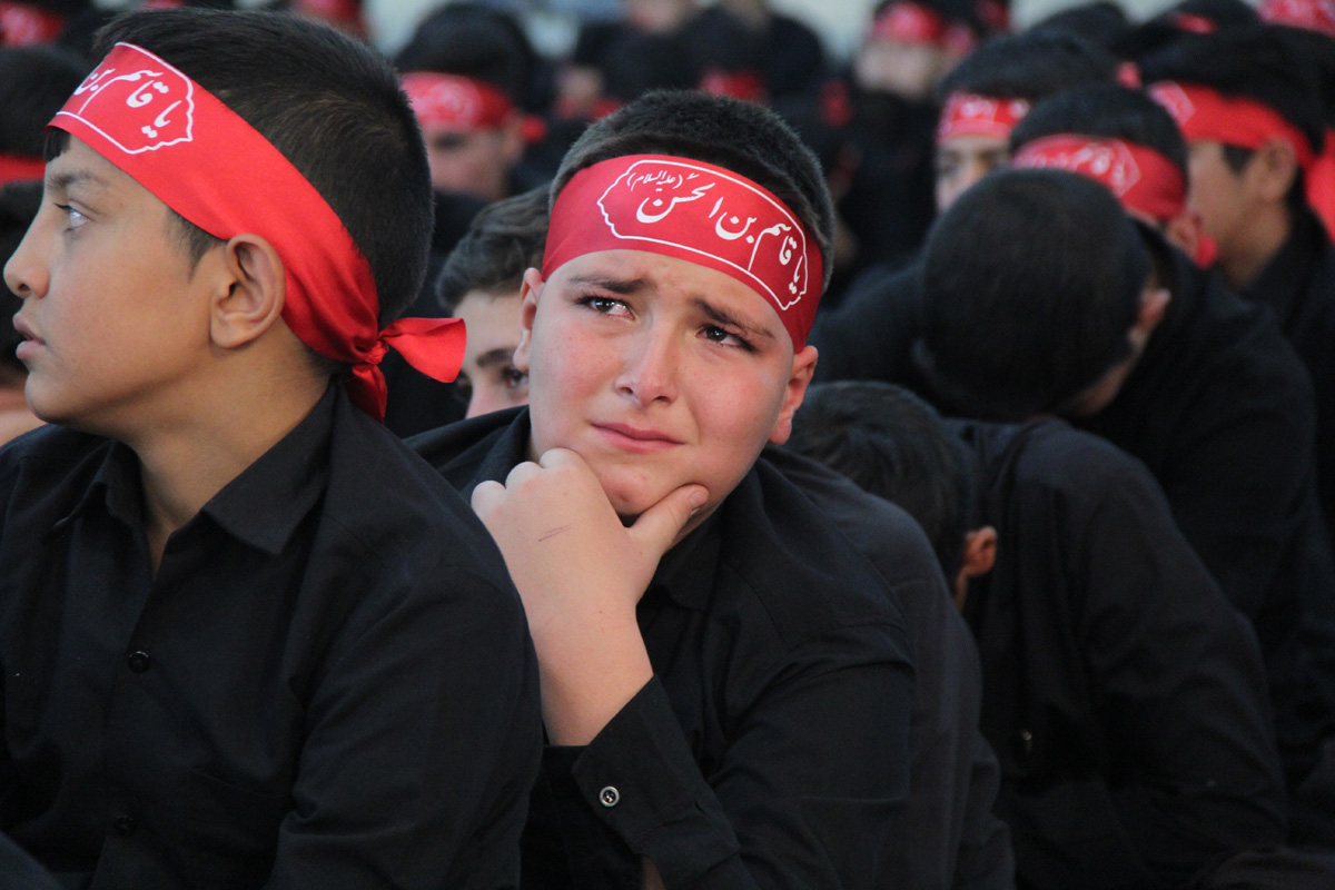 تجمع بزرگ احلی من العسل نوجوان حسینی