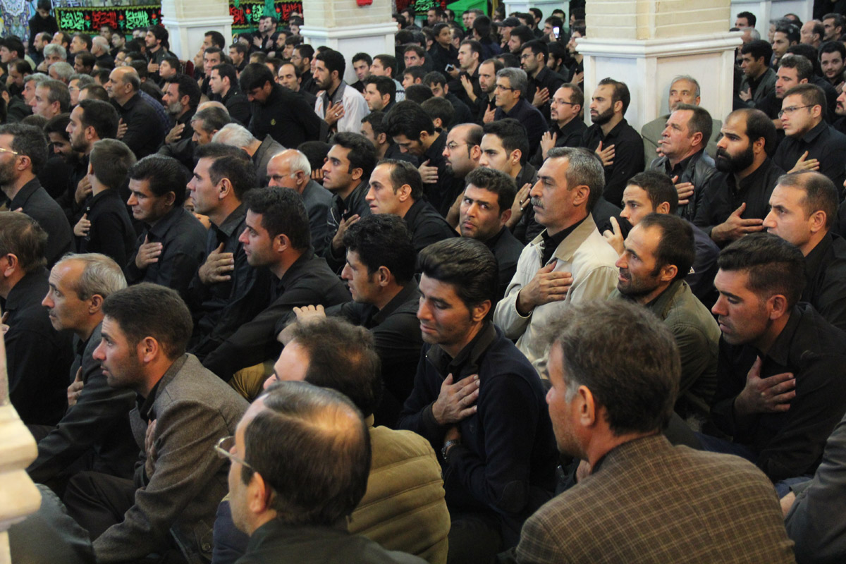 عزاداری عاشقان حسینی در زینبیه اعظم زنجان