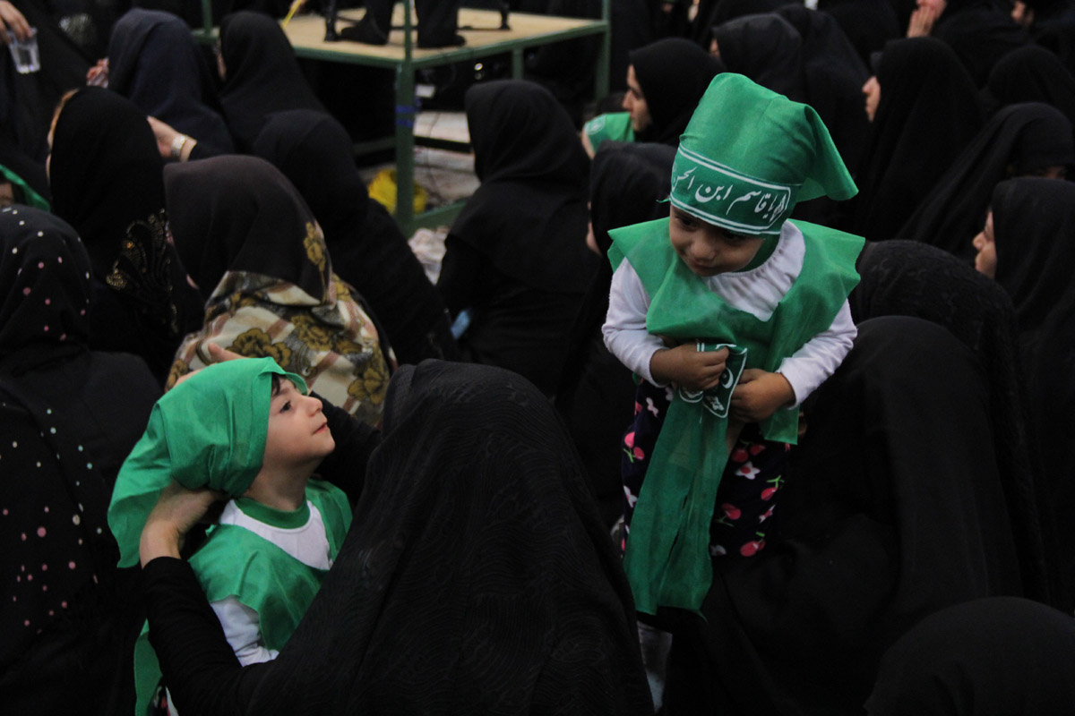 همایش شیرخوارگان حسینی در روز نهم محرم