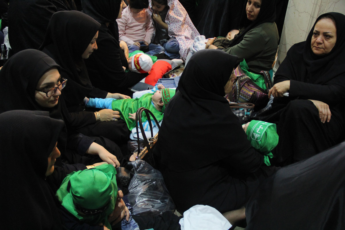 همایش شیرخوارگان حسینی در روز نهم محرم
