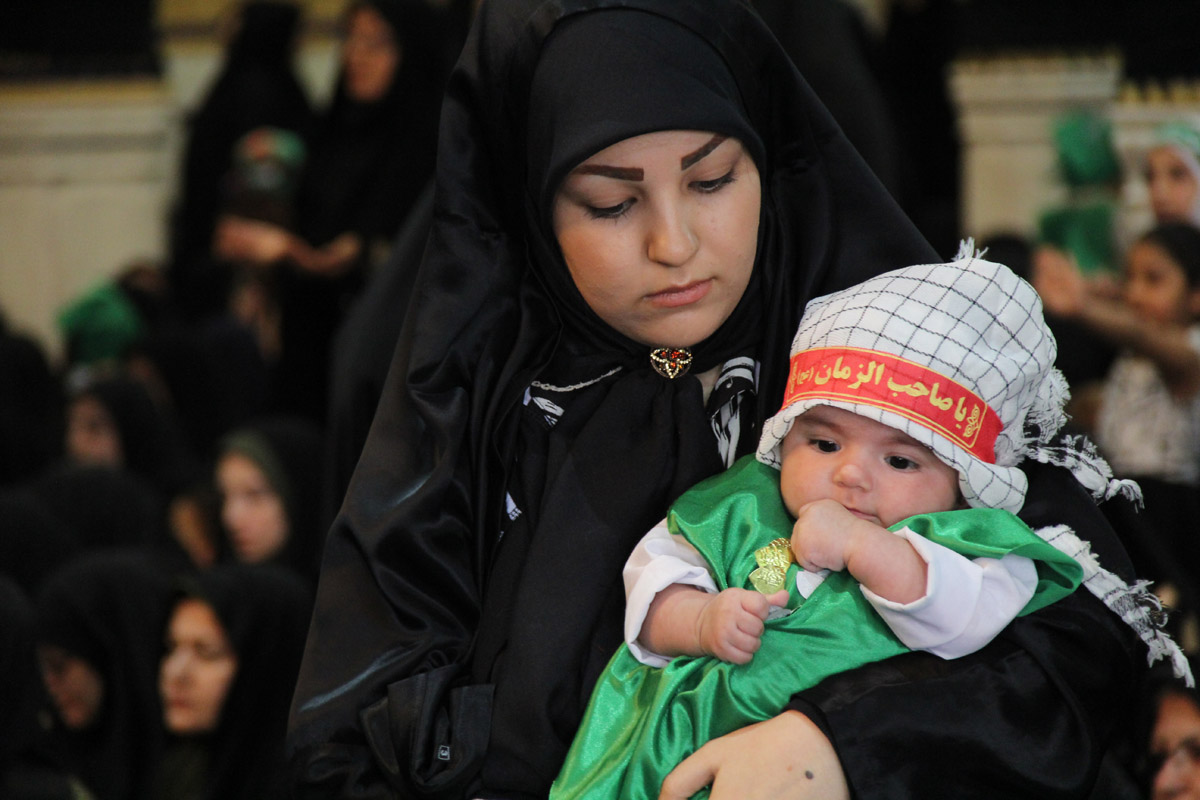 همایش شیرخوارگان حسینی در روز نهم محرم