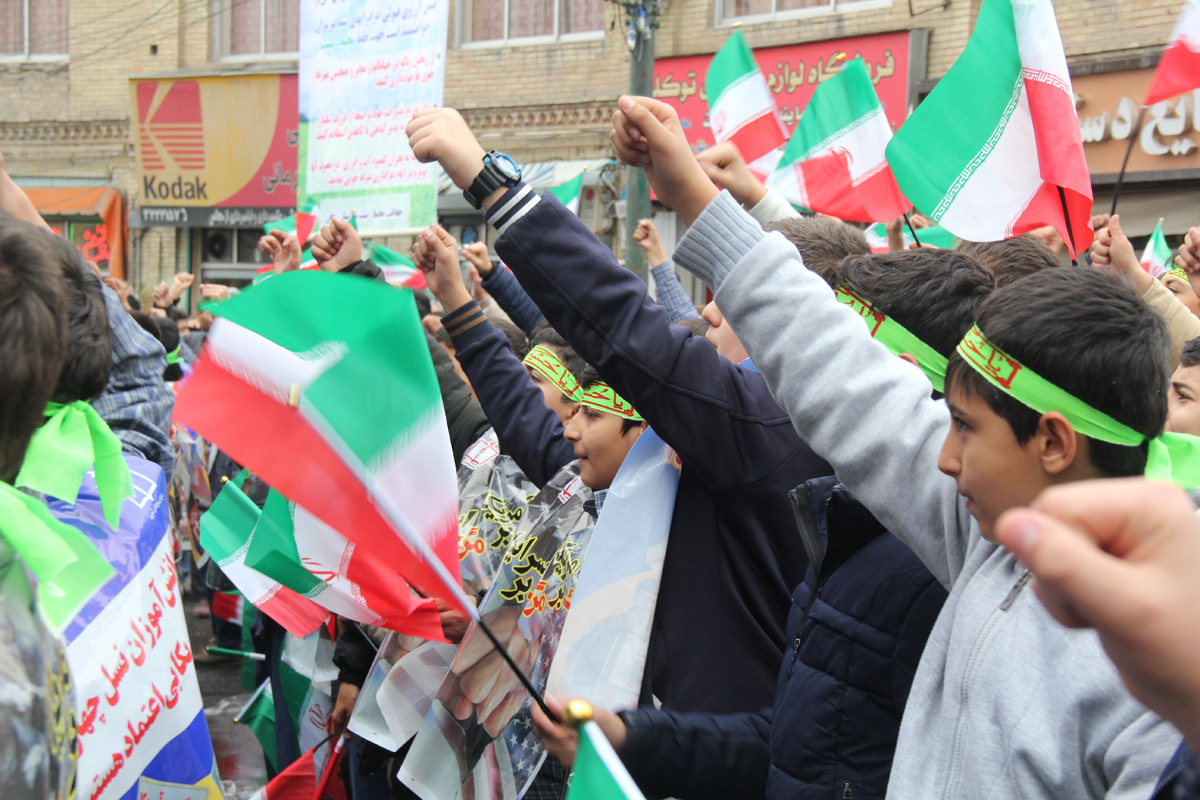 برگزاری راهپیمایی ۱۳ آبان در زنجان