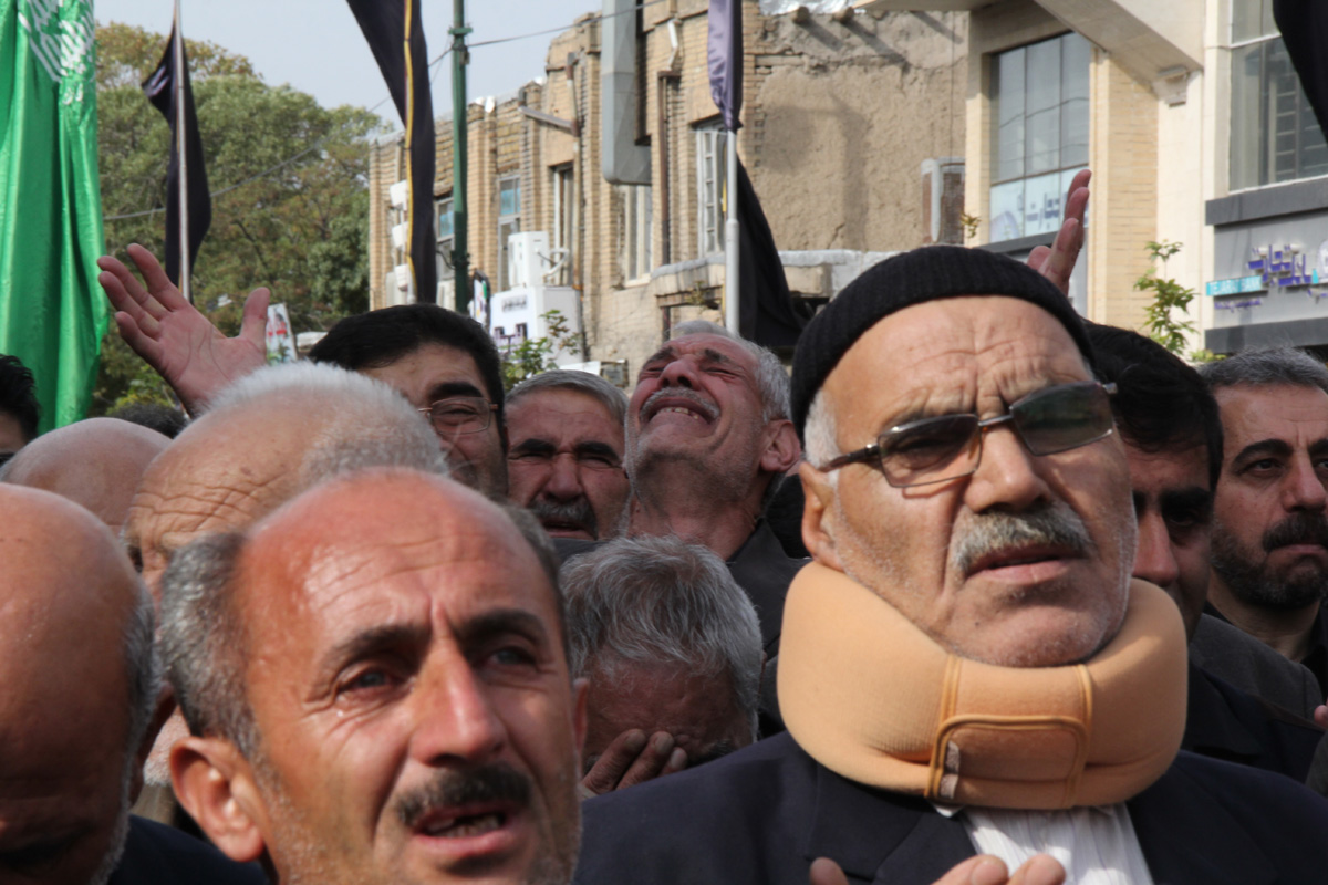 دسته حسینیه اعظم زنجان در روز اربعین