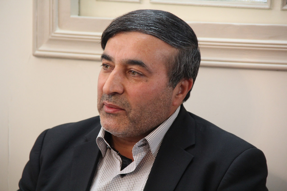 بازدید رییس سازمان دارالقرآن با خانواده دو شهید قرآنی در زنجان