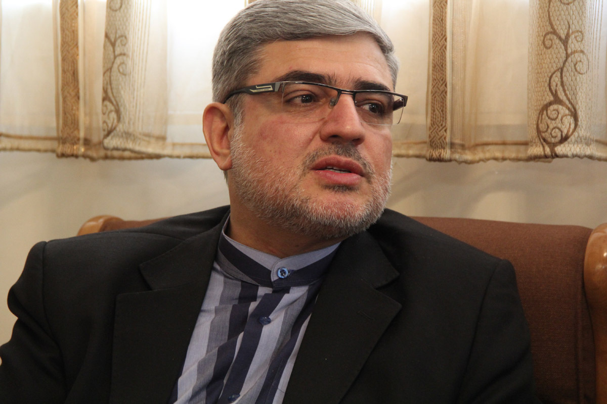 بازدید رییس سازمان دارالقرآن با خانواده دو شهید قرآنی در زنجان