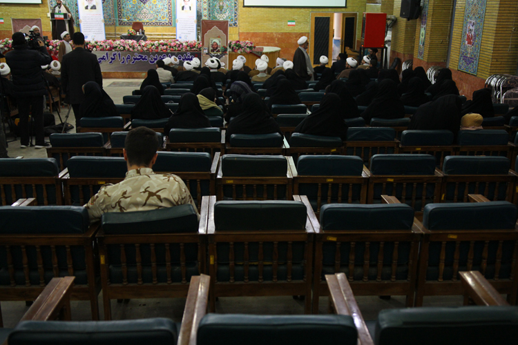 همایش طلاب و روحانیون در زنجان به روایت تصویر