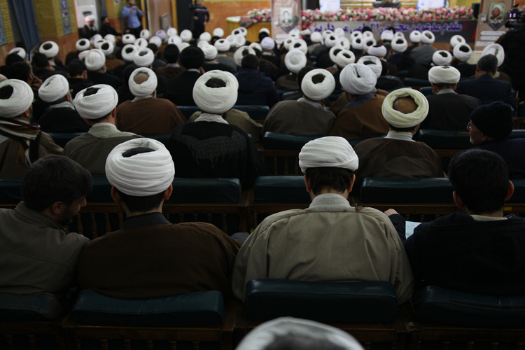 همایش طلاب و روحانیون در زنجان به روایت تصویر