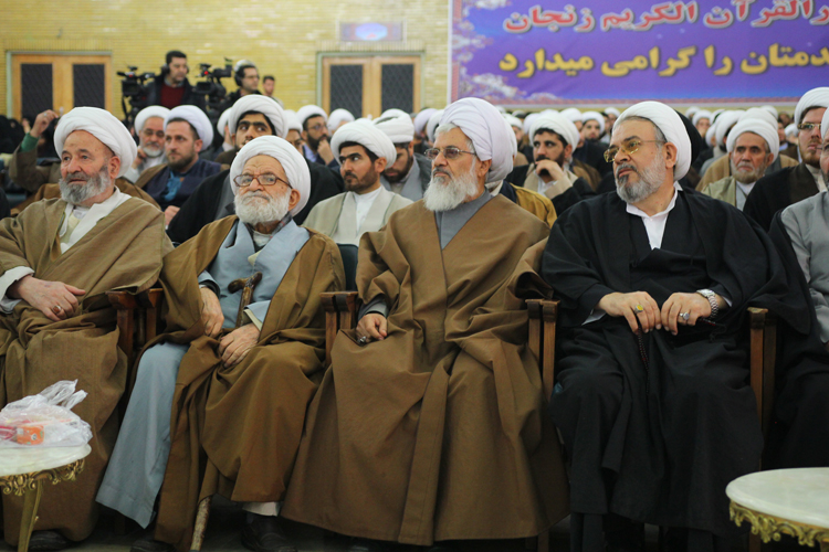 همایش طلاب و روحانیون در زنجان به روایت تصویر
