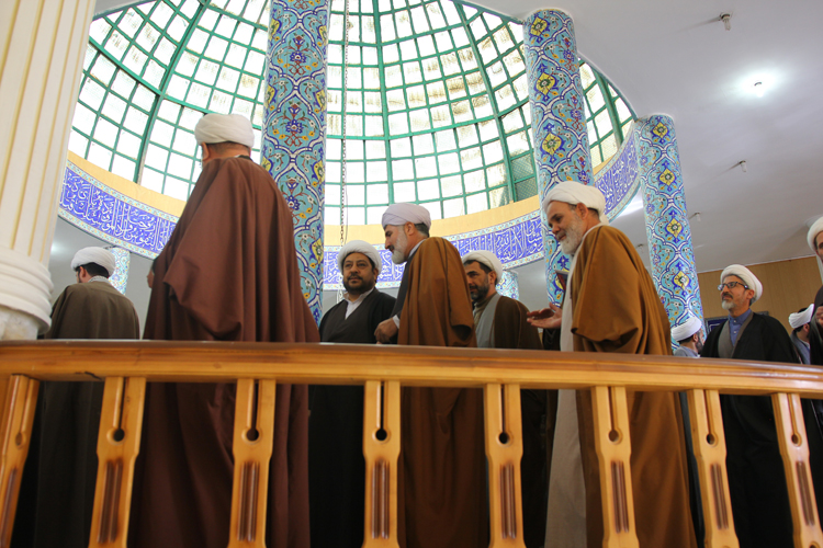 همایش طلاب و روحانیون در زنجان به روایت تصویر