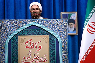 فیلم/ تقدیر امام جمعه تهران از حضور حماسی مردم در راهپیمایی ۲۲ بهمن