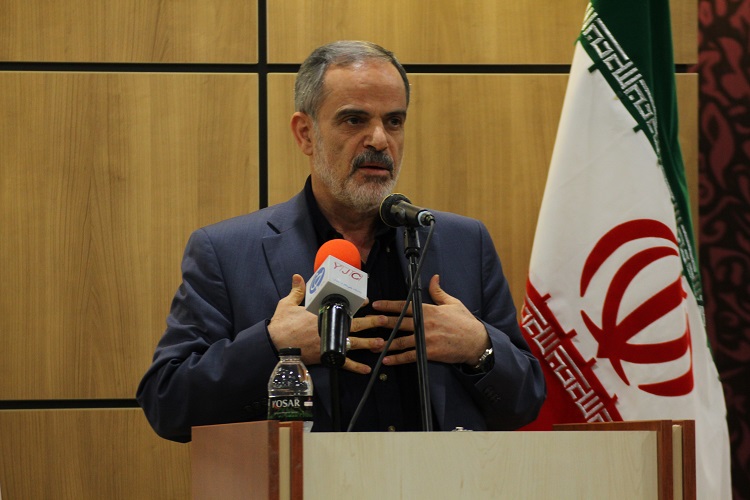 رسالت روشنفکران عمق‌بخشی به عزاداری امام حسین(ع) است