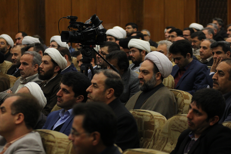 همایش استانی نماز در زنجان به روایت تصویر