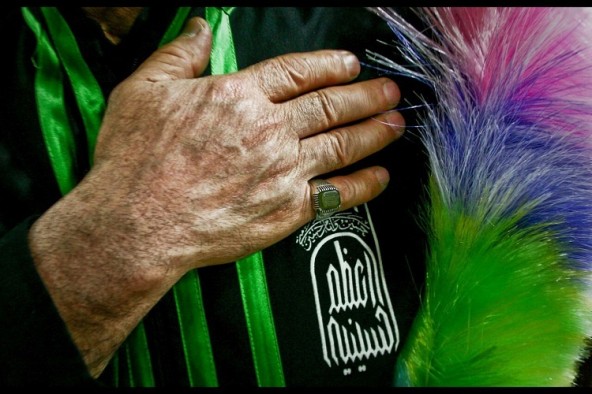 حسینیه اعظم زنجان خادم افتخاری می‌پذیرد