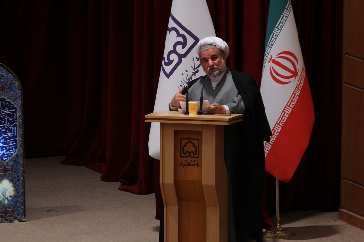 900 نفر در مسابقات قرآن و عترت دانشجویان شرکت کردند