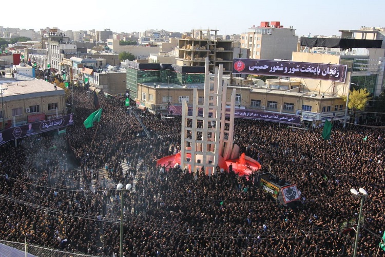 خلق حماسه هزاران نفری در سوگ سالار شهیدان/موج شور شعور حسینی در دریای عزاداران خلق حماسه هزاران نفری در سوگ سالار شهیدان/موج شور شعور حسینی در دریای عزاداران
