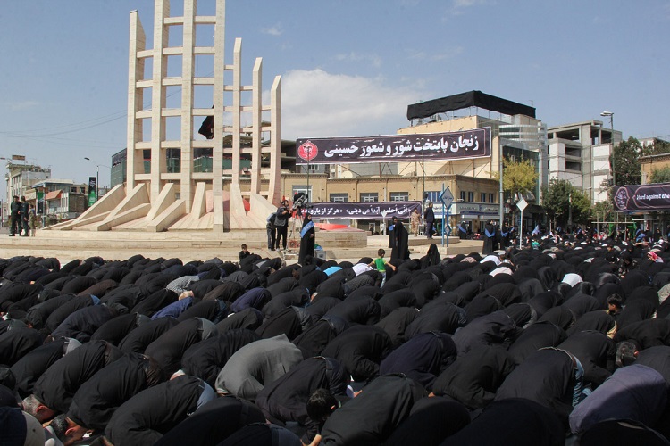 انقلاب اسلامی منبعث از قرآن و نهج‌البلاغه است