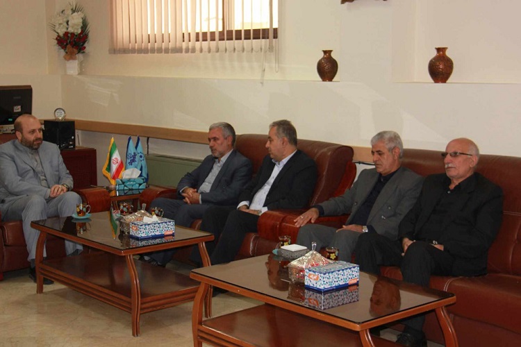 پرداختن به مسائل مذهبی، سبب کاهش معضلات اجتماعی می‌شود