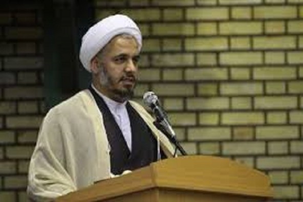 جامعه‌ با آموزه‌های دینی فاصله گرفته است