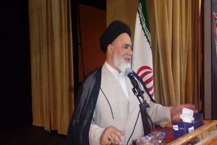 استکبارستیزی اصل اساسی در جمهوری اسلامی ایران است/عده‌ای دنبال موج‌سواری بر مشکلات کشور هستند