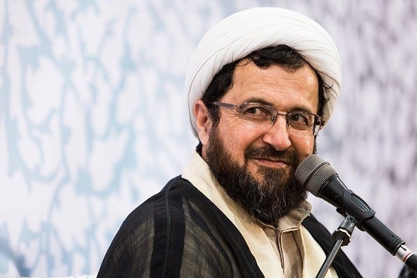 انسان بدون پذیرش ولایت در کلاف سردرگم گیر خواهد افتاد