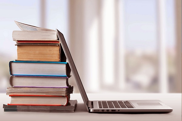 ضعف مطالعه در جامعه، سطحی‌نگری را تقویت می‌کند