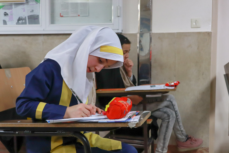 گزارش تصویری آزمون قرآن و عترت در زنجان