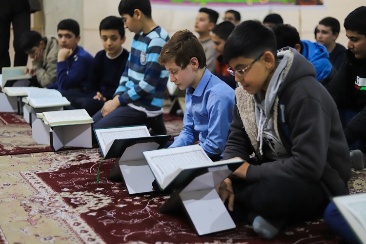 گزارش تصویری محفل انس با قرآن در ابهر و خرمدره