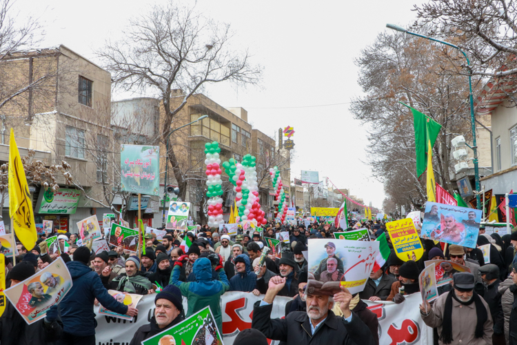جلوه‌هایی تماشایی از حضور شکوهمندانه زنجانی‌ها در راهپیمایی 22 بهمن