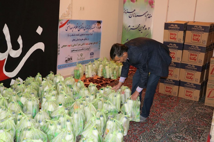 از تولید ماسک تا توزیع اقلام بهداشتی به همت گروههای جهادی زنجان از تولید ماسک تا توزیع اقلام بهداشتی به همت گروههای جهادی زنجان