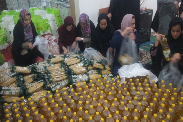 300 بسته غذایی در بین نیارمندان هیدج توزیع می‌شود