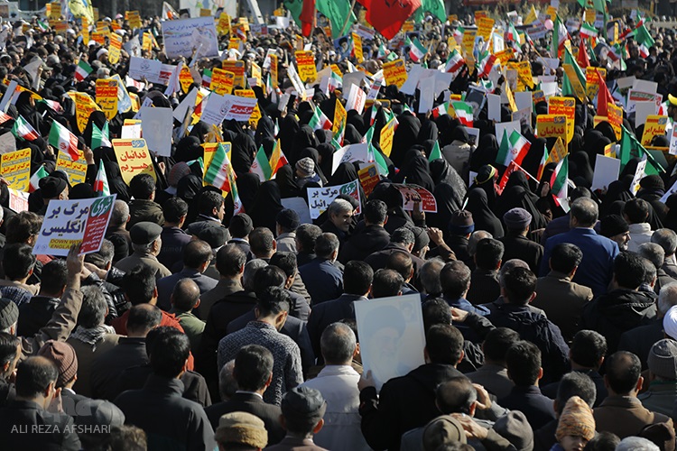 زنجانی‌ها در حمایت از بیانیه شورای امنیت راهپیمایی کردند