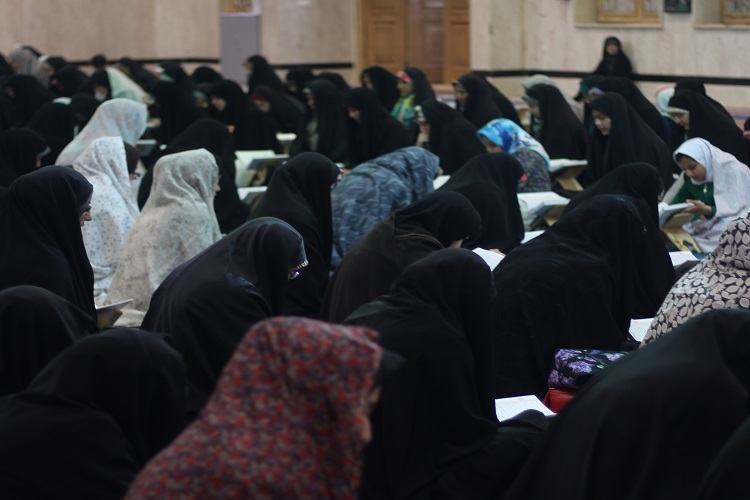 مراسم جمع‌خوانی قرآن در حسینیه اعظم زنجان به روایت تصویر
