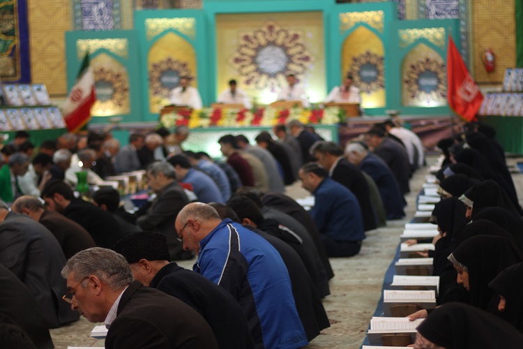 مراسم جمع‌خوانی قرآن در حسینیه اعظم زنجان به روایت تصویر