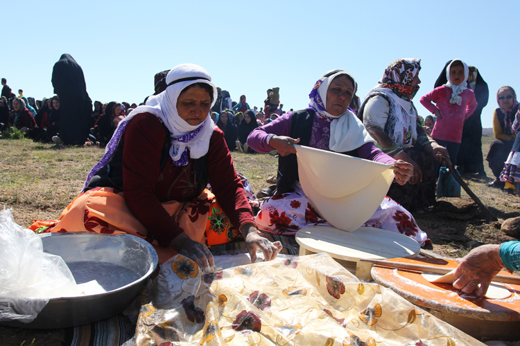 یادی از بازی‌های بومی در عصر زندگی‌های موبایلی