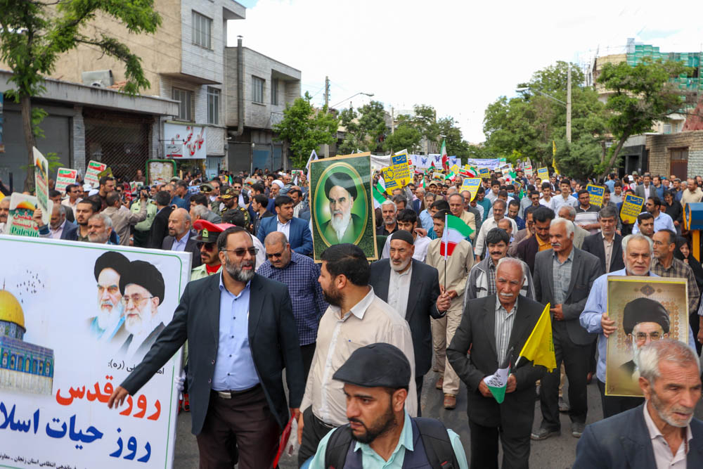 مشت‌های گره‌کرده زنجانی‌ها در دفاع از قدس شریف