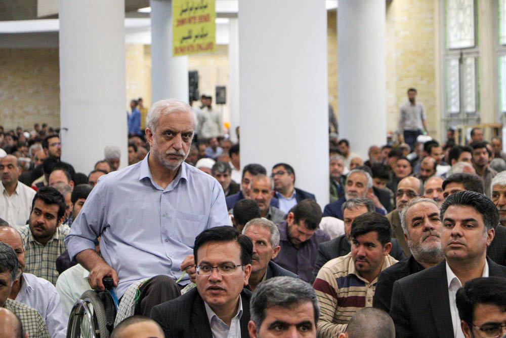 مشت‌های گره‌کرده زنجانی‌ها در دفاع از قدس شریف