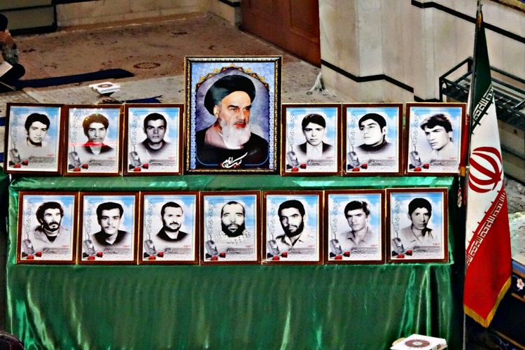 تلاوت آیه‌های نور در حسینیه اعظم زنجان