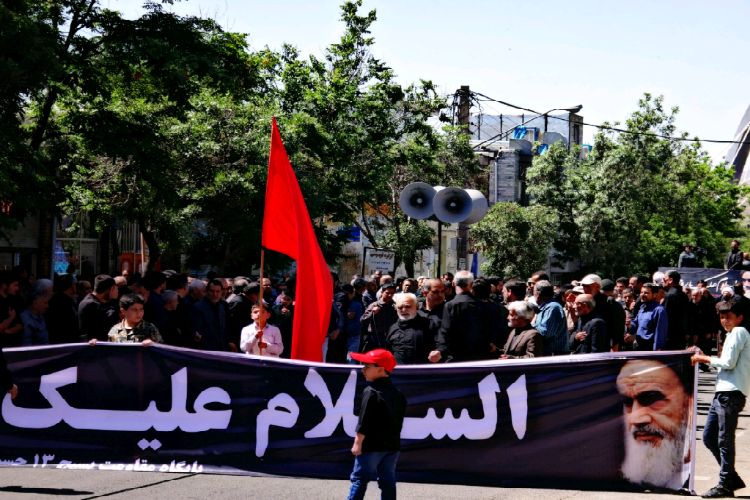 عزاداری دسته حسینیه اعظم زنجان به مناسب رحلت بنیانگذار انقلاب