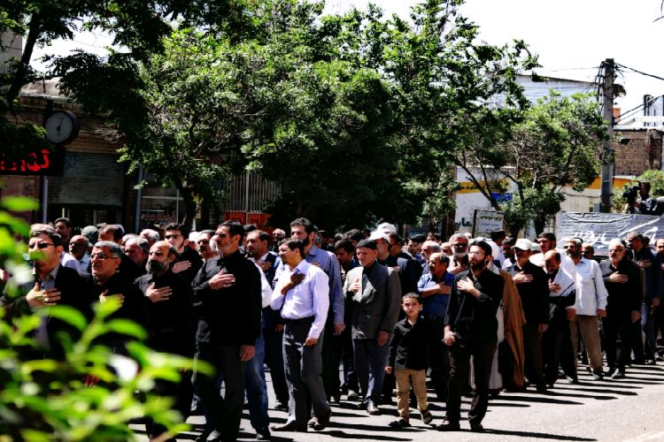 عزاداری دسته حسینیه اعظم زنجان به مناسب رحلت بنیانگذار انقلاب