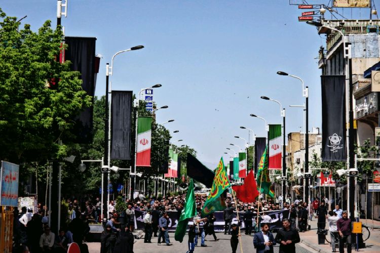 عزاداری دسته حسینیه اعظم زنجان به مناسب رحلت بنیانگذار انقلاب